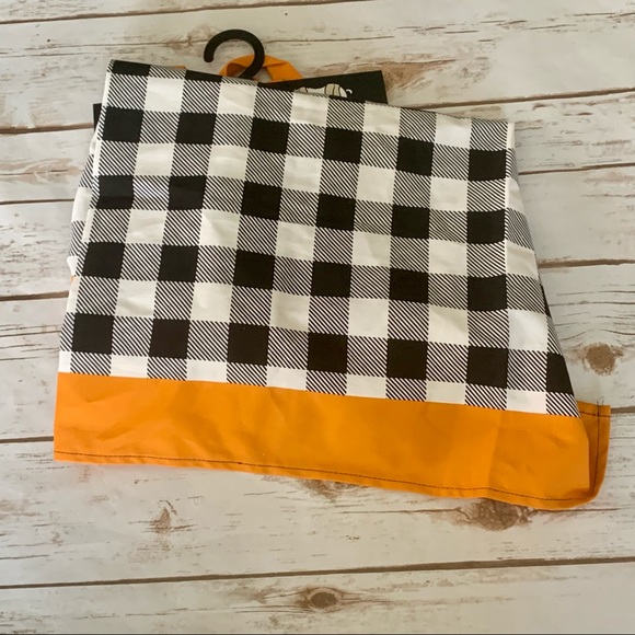 Peanuts Snoopy in Jack O’Lantern Pumpkin Halloween Apron - Picture 8 of 13